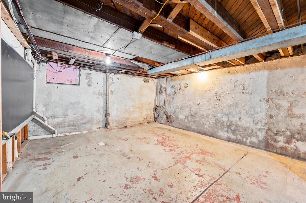 509 GRAND AVENUE