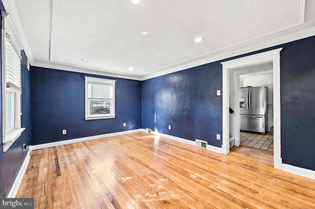 509 GRAND AVENUE