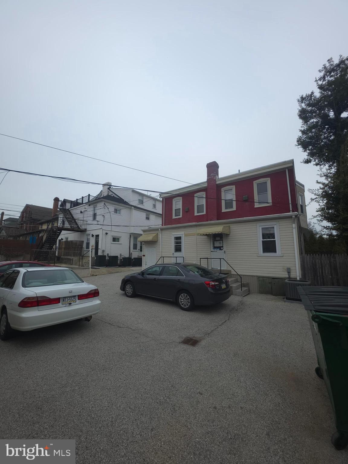 320 DARBY ROAD 2ND FLOOR