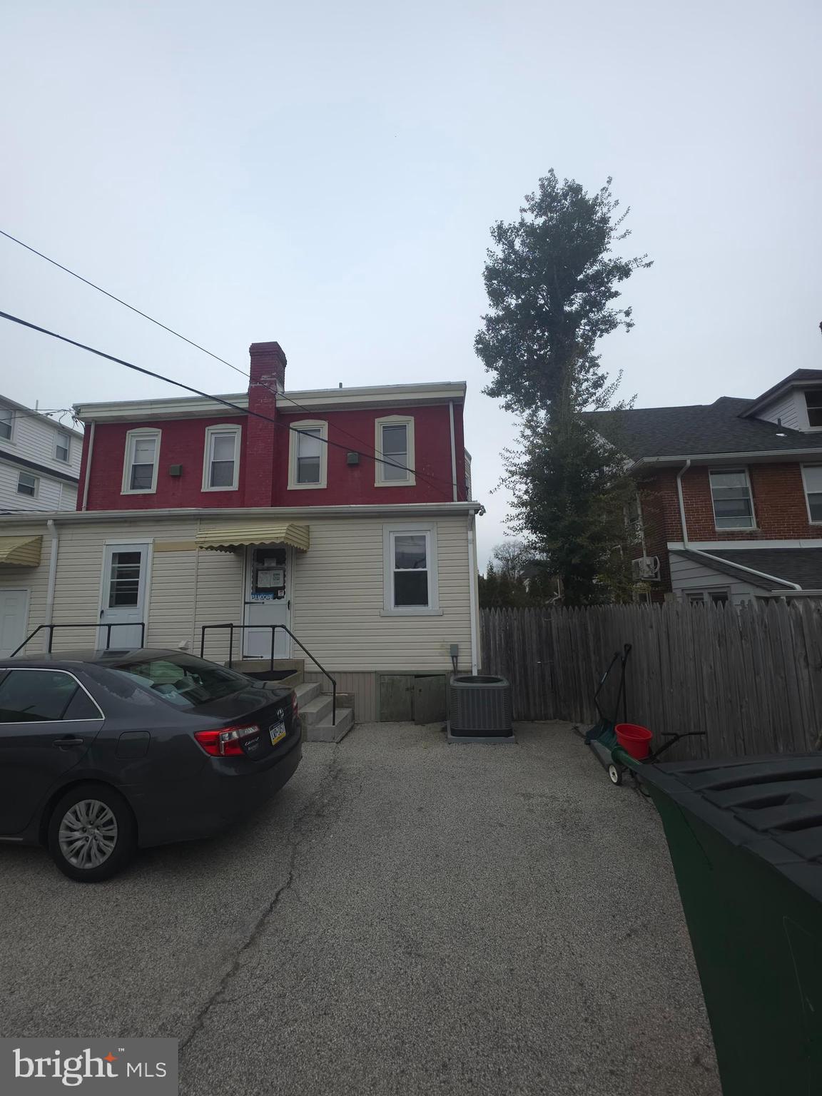 320 DARBY ROAD 2ND FLOOR