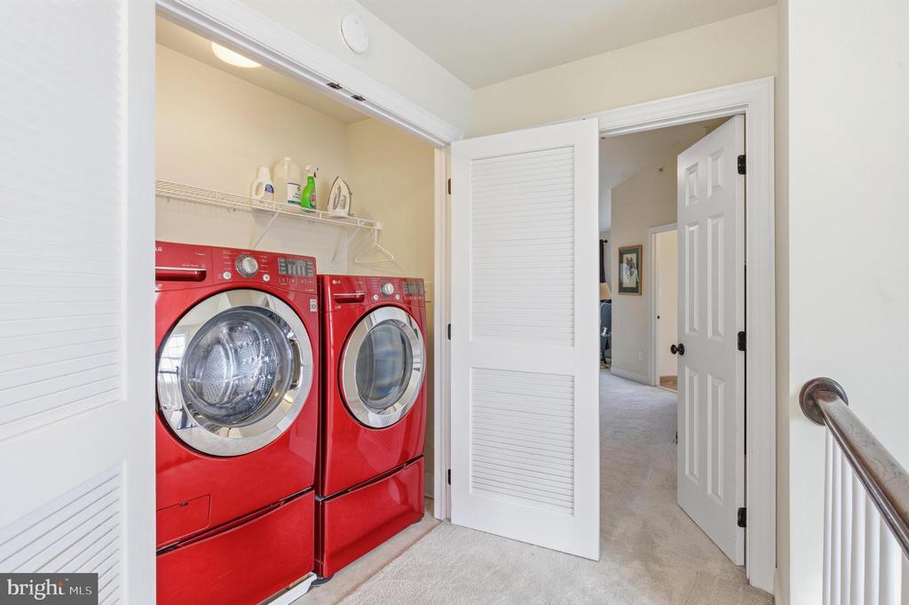 309 CORVUS CIRCLE