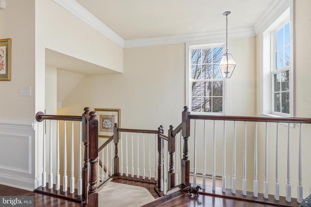 309 CORVUS CIRCLE