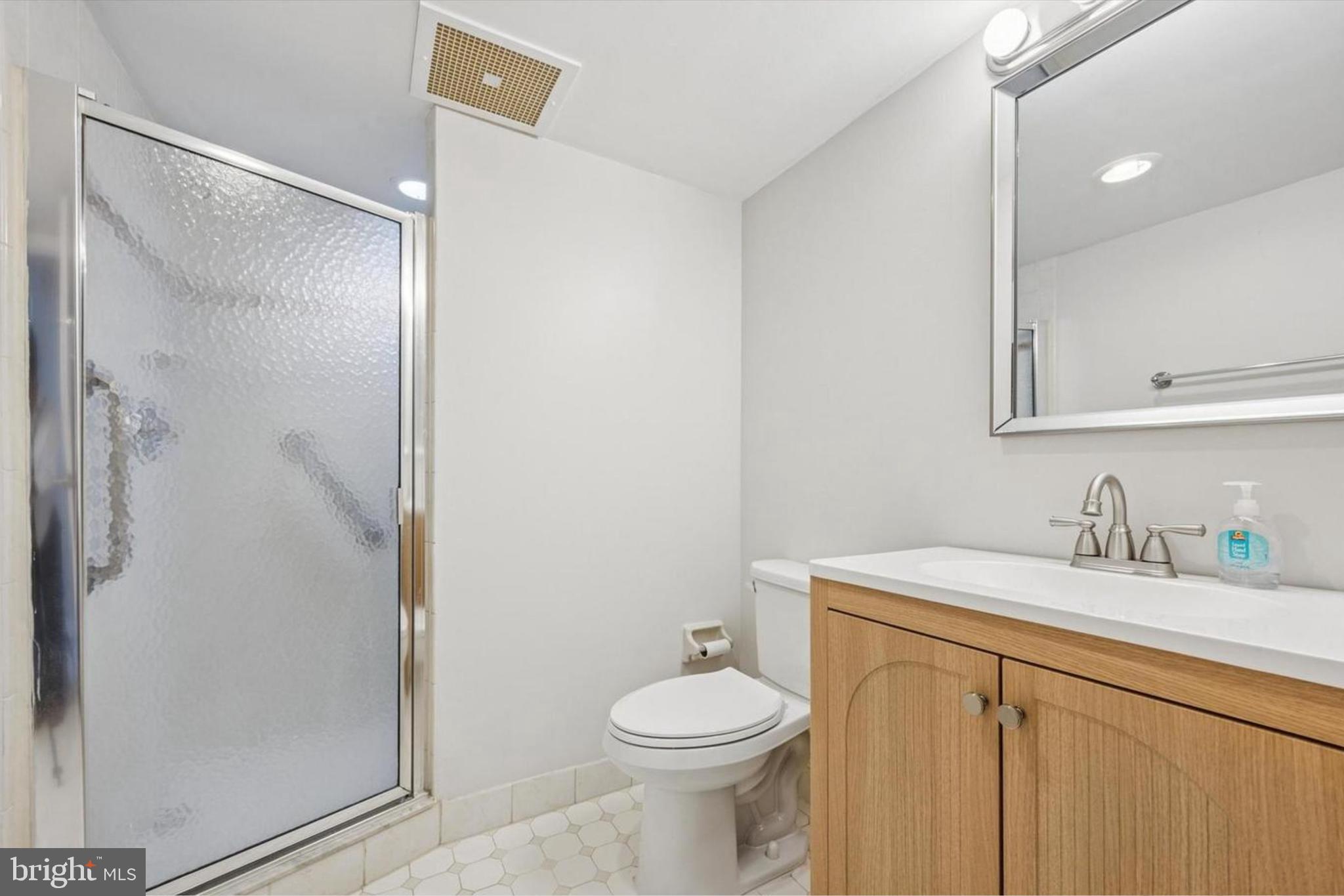 800 AVONDALE ROAD 7B