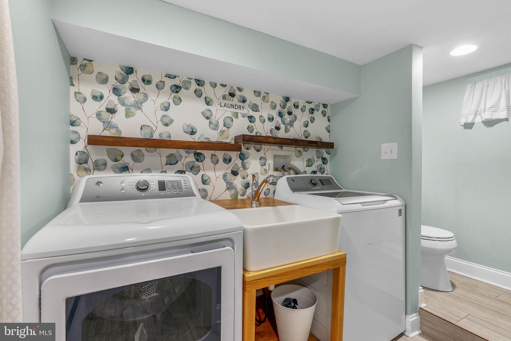 637 COUNTRY CLUB LANE