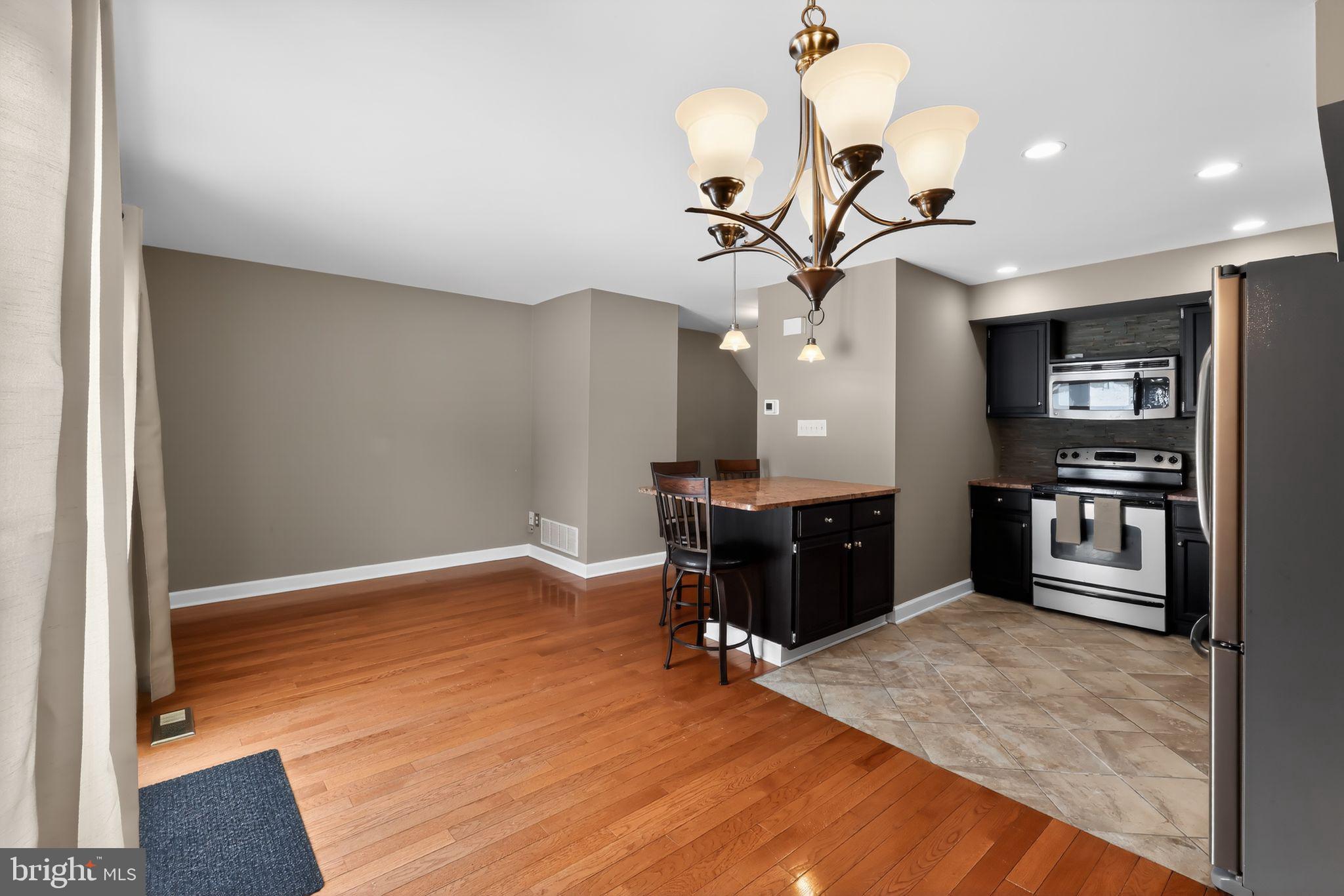 4503 FOX POINTE COURT 4503