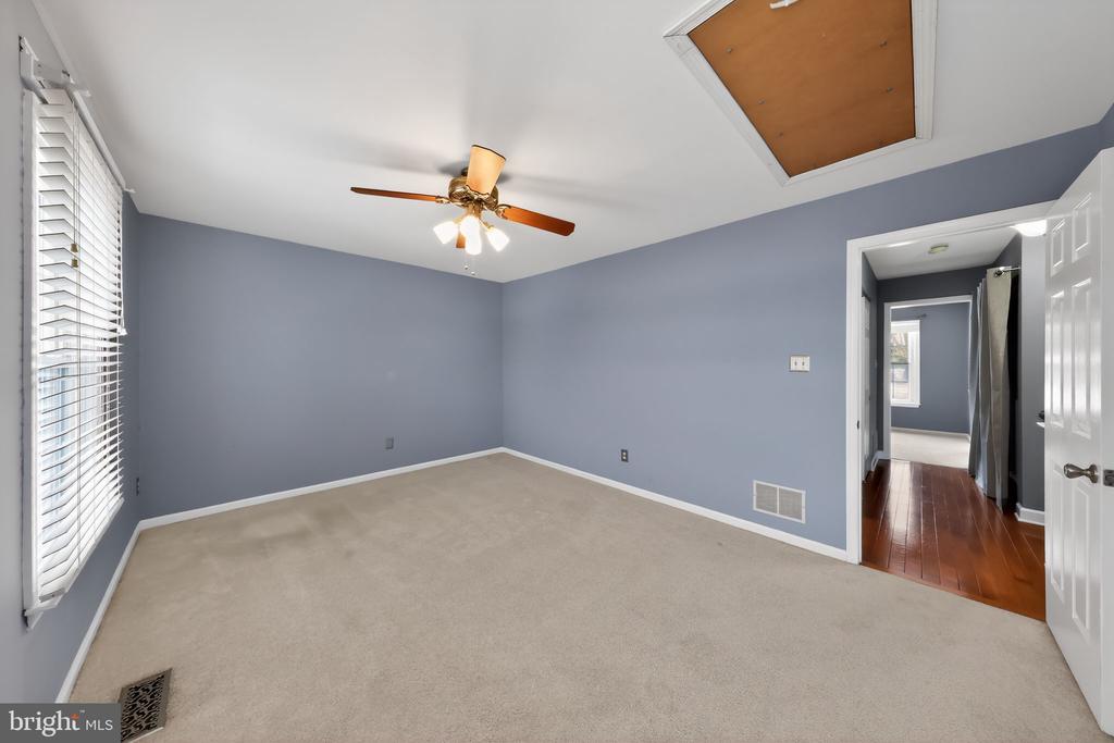 4503 FOX POINTE COURT 4503