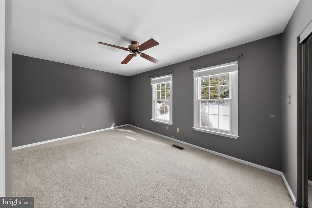 4503 FOX POINTE COURT 4503