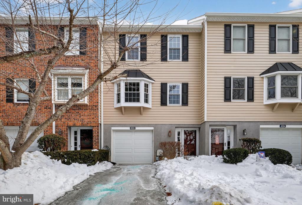 4503 FOX POINTE COURT 4503
