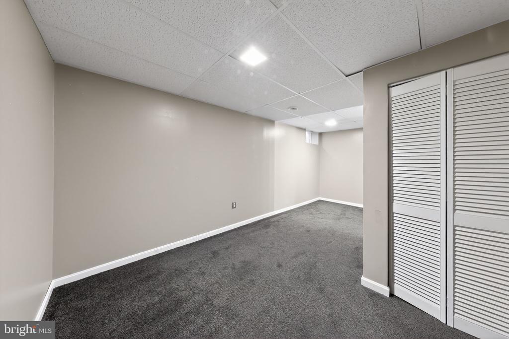 4503 FOX POINTE COURT 4503