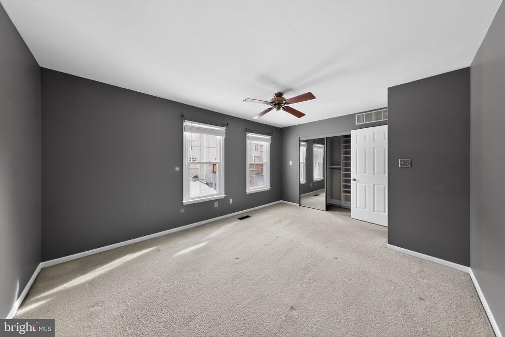 4503 FOX POINTE COURT 4503