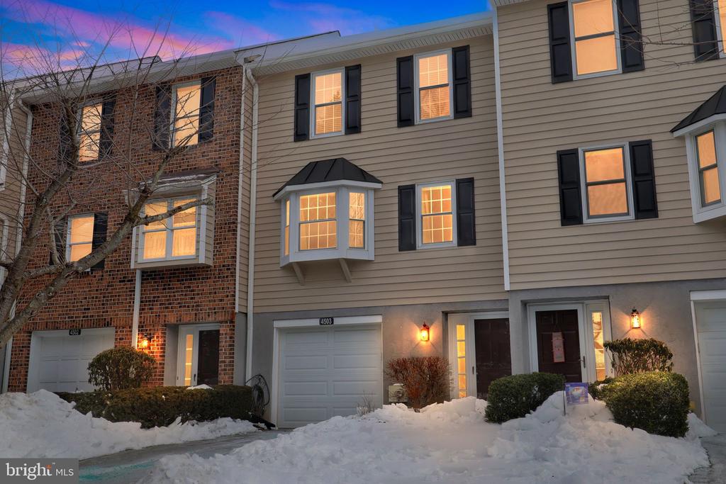 4503 FOX POINTE COURT 4503