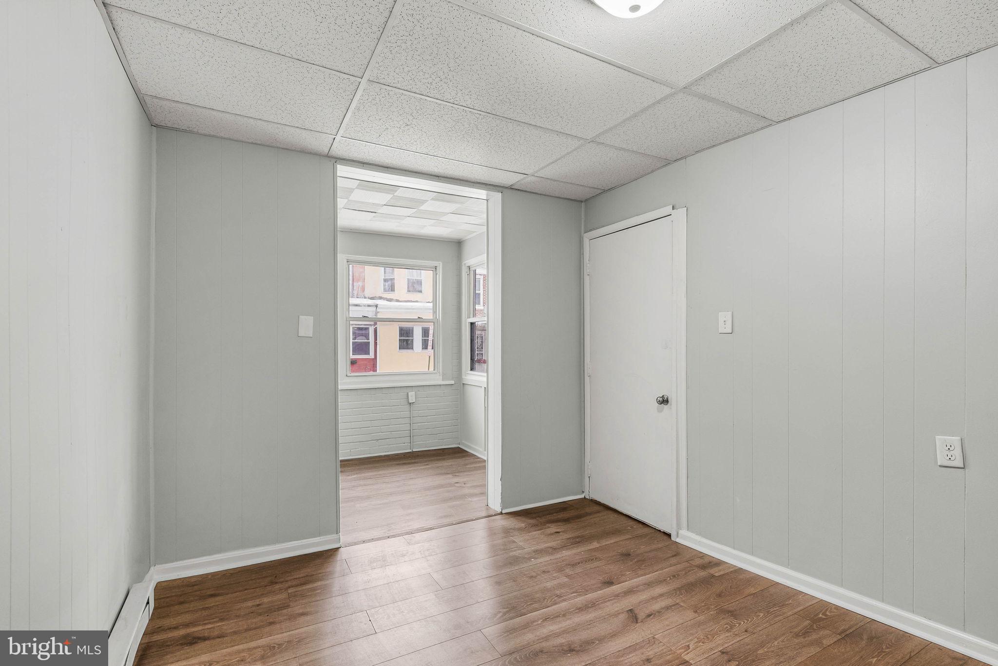 41 N KEYSTONE AVENUE