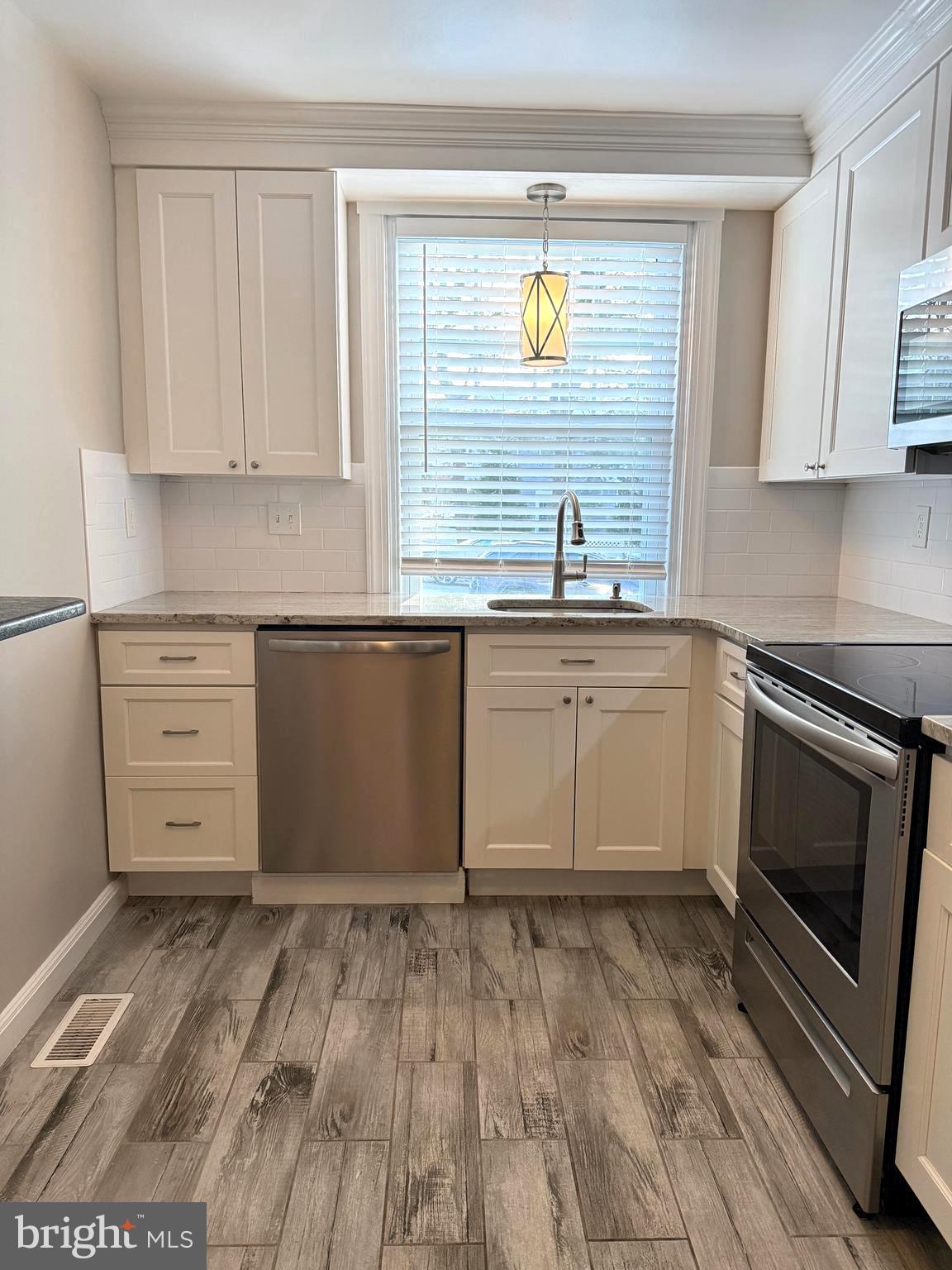 500 E LANCASTER AVENUE 117A