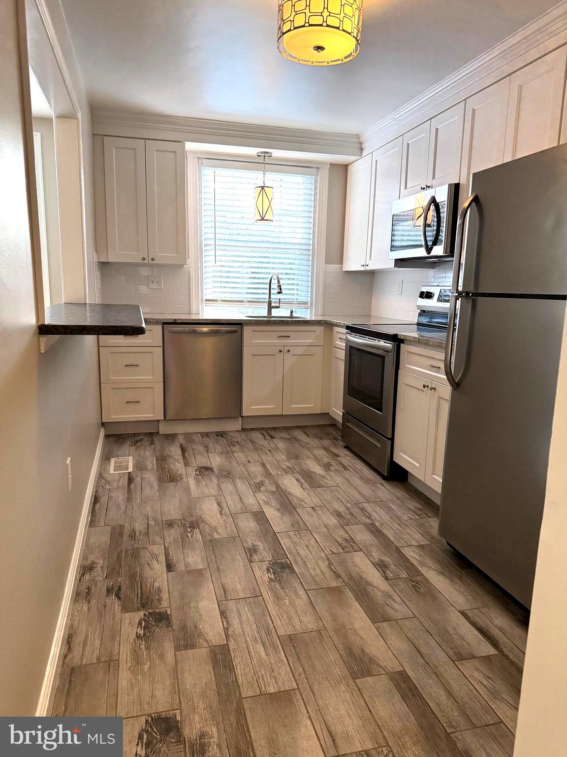 500 E LANCASTER AVENUE 117A