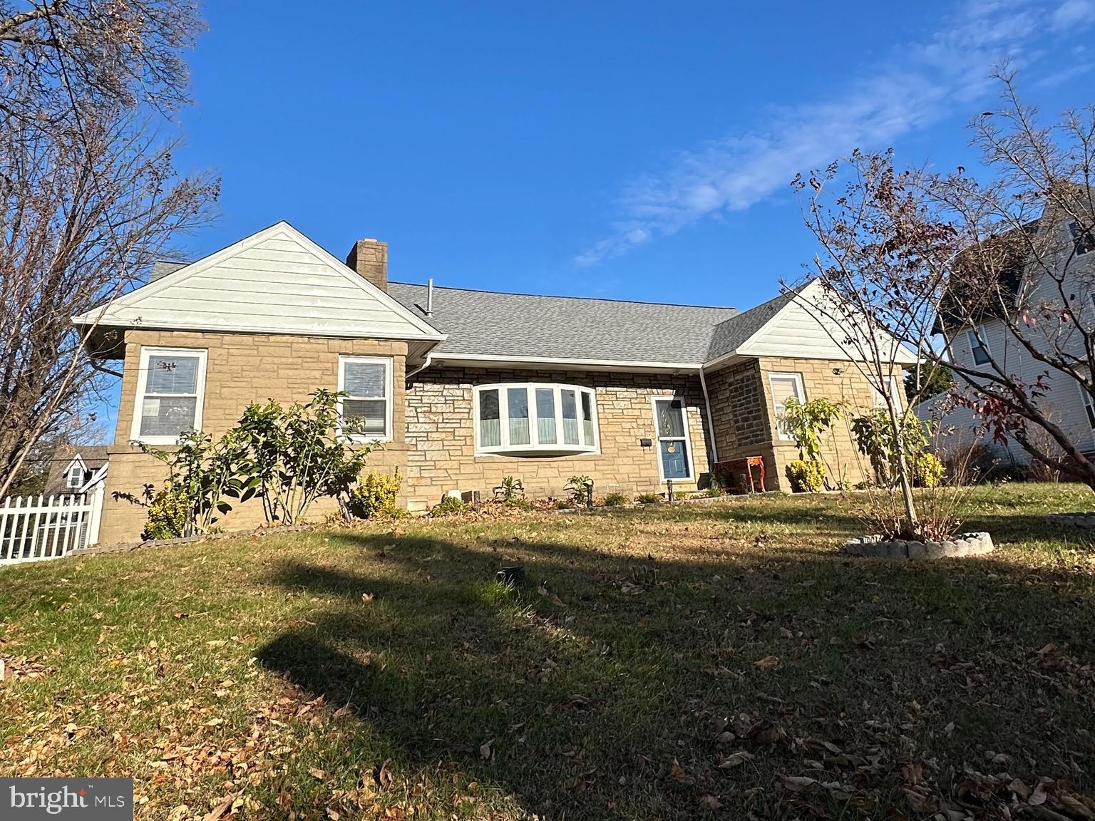 221 W CHESTER PIKE B