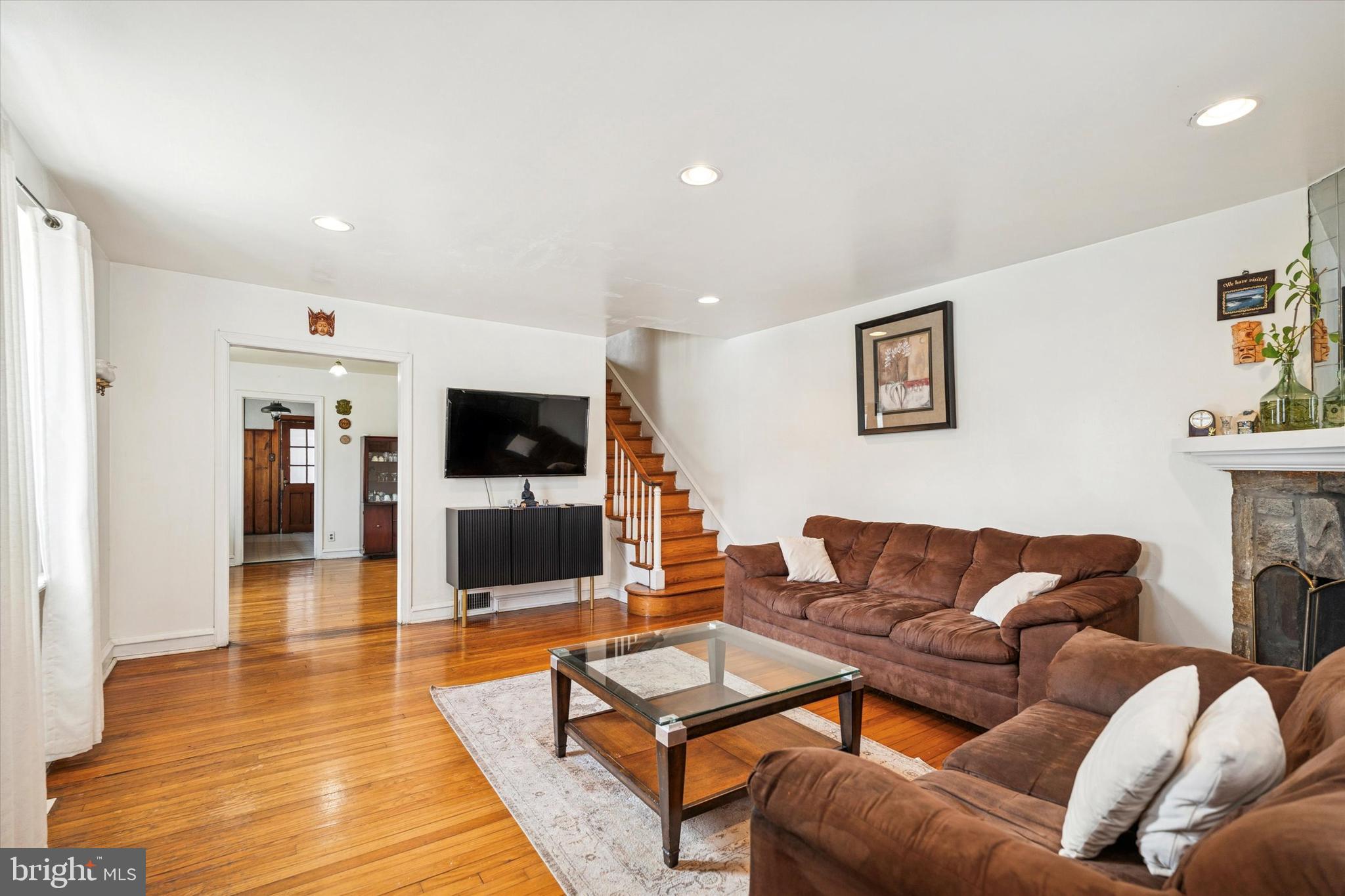 7800 BEVERLY BOULEVARD