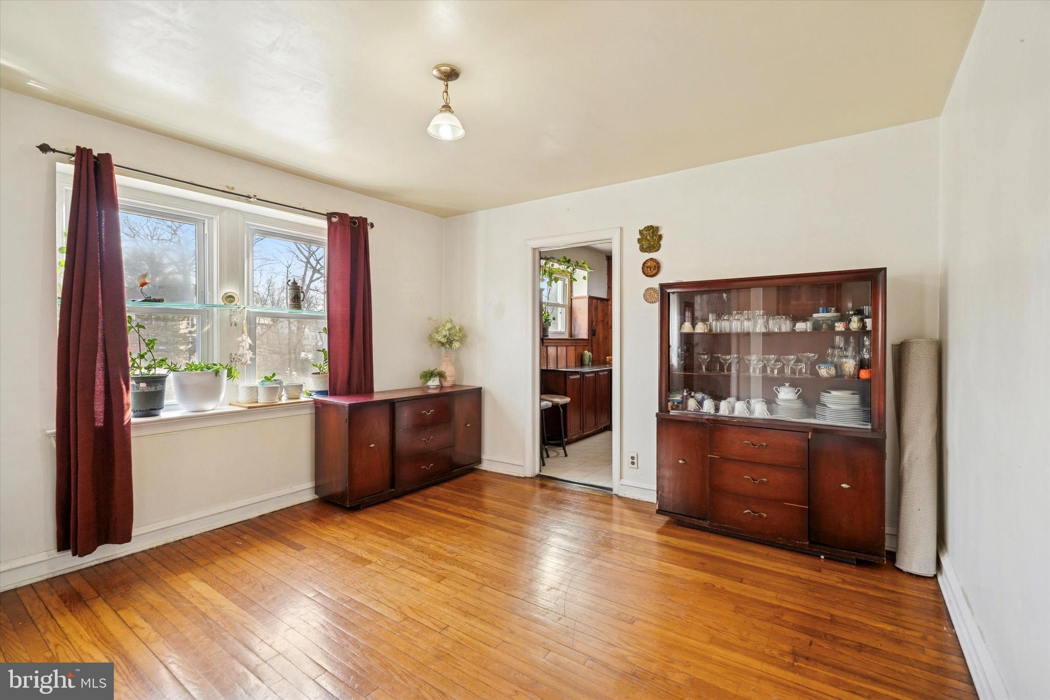 7800 BEVERLY BOULEVARD