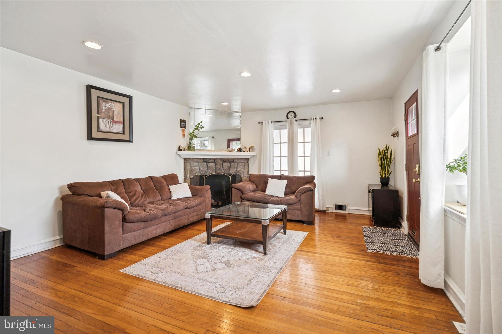 7800 BEVERLY BOULEVARD