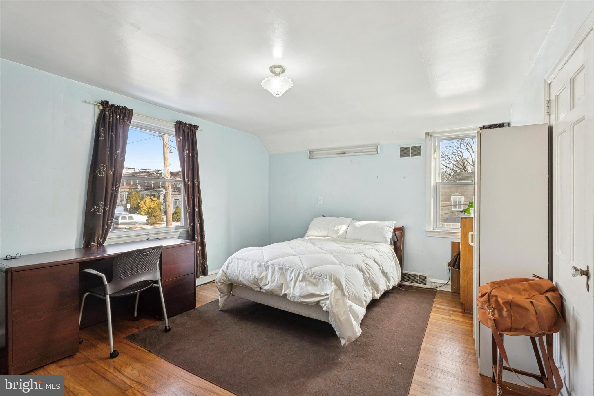 7800 BEVERLY BOULEVARD