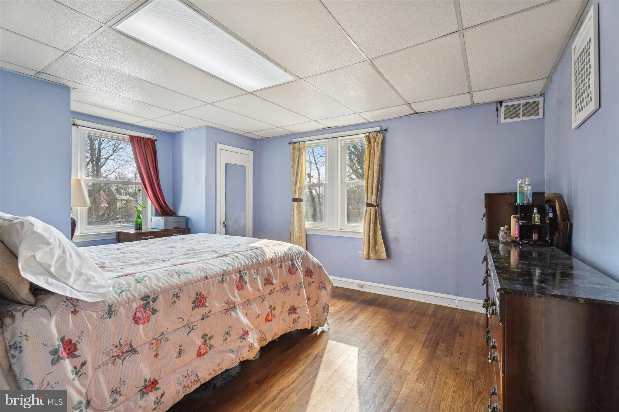 7800 BEVERLY BOULEVARD