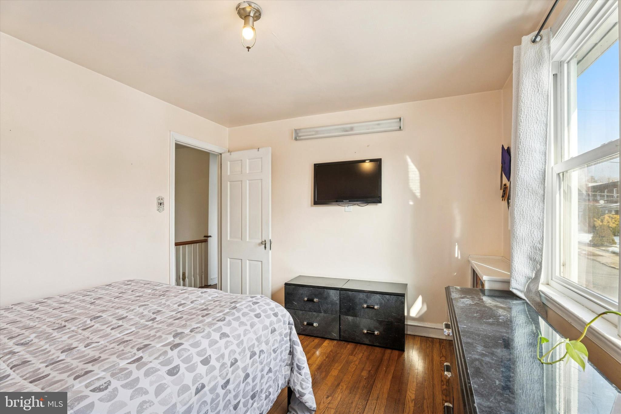 7800 BEVERLY BOULEVARD