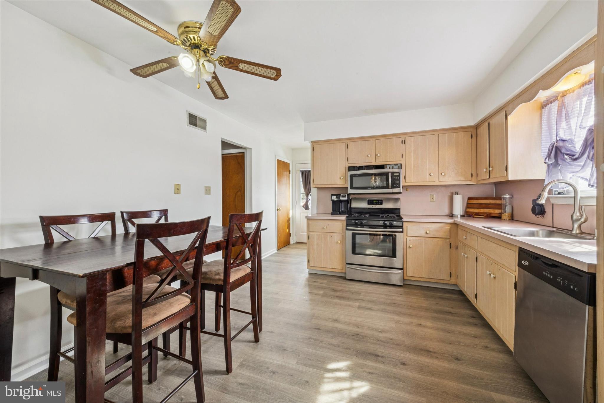 520 SPRINGFIELD ROAD