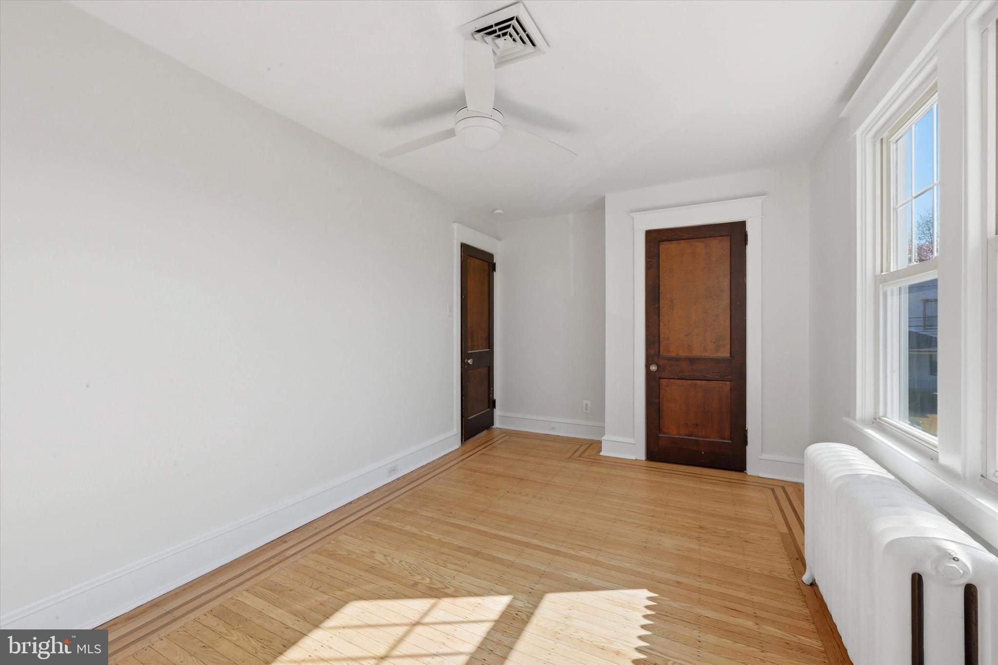 7864 BEVERLY BOULEVARD