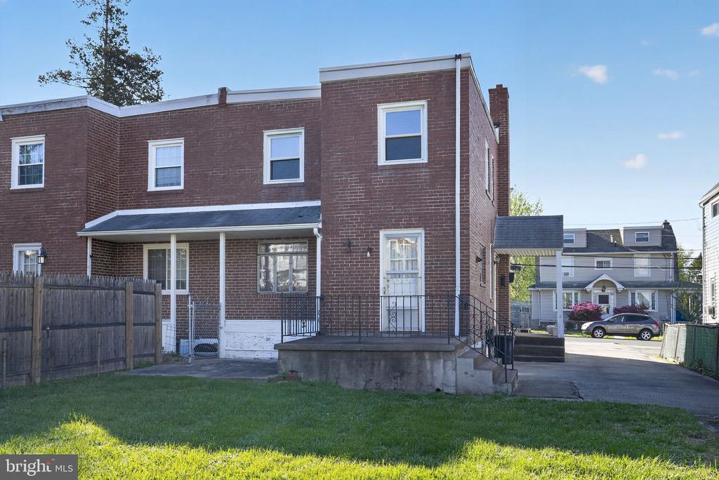 230 WINDSOR AVENUE