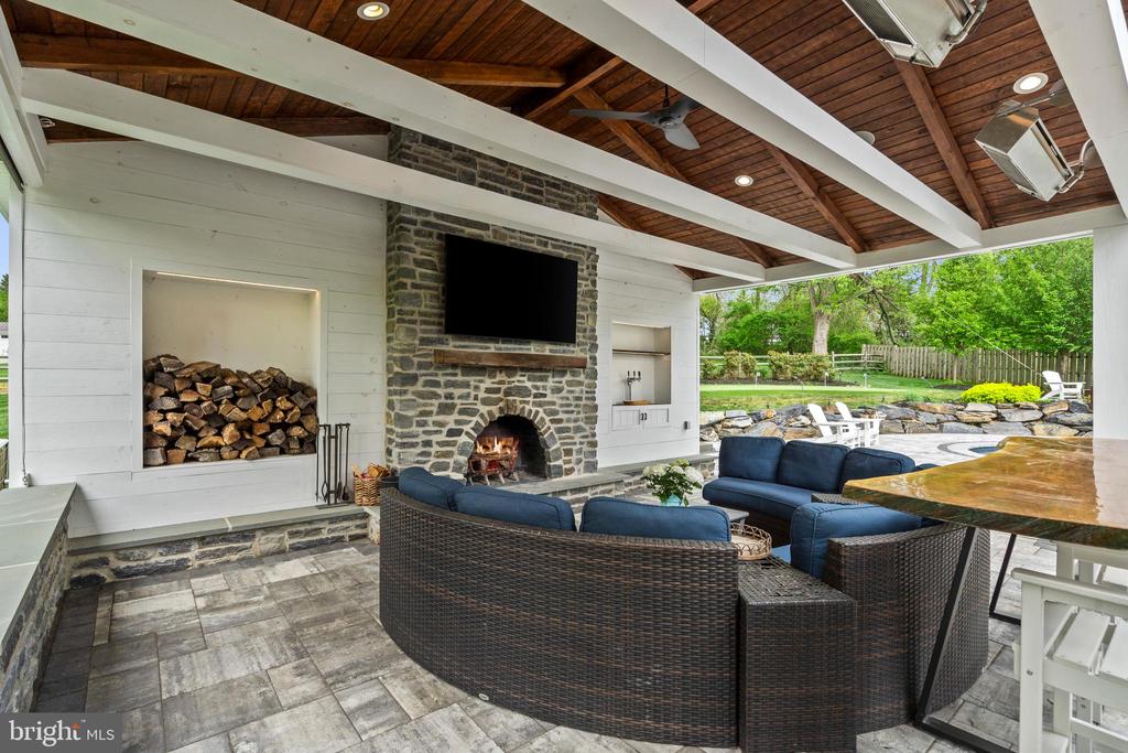 747 CONESTOGA ROAD