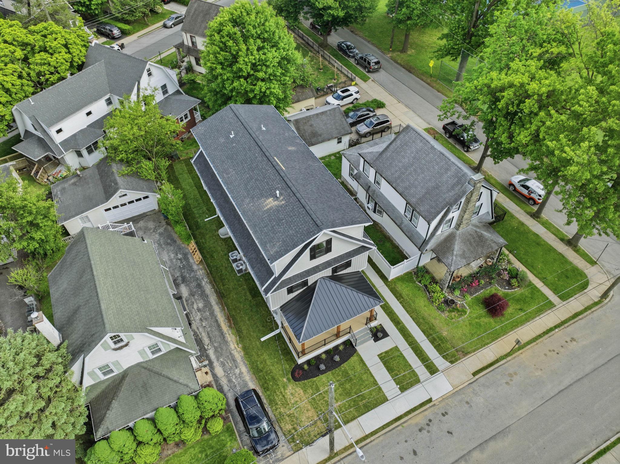 25 OAK LANE