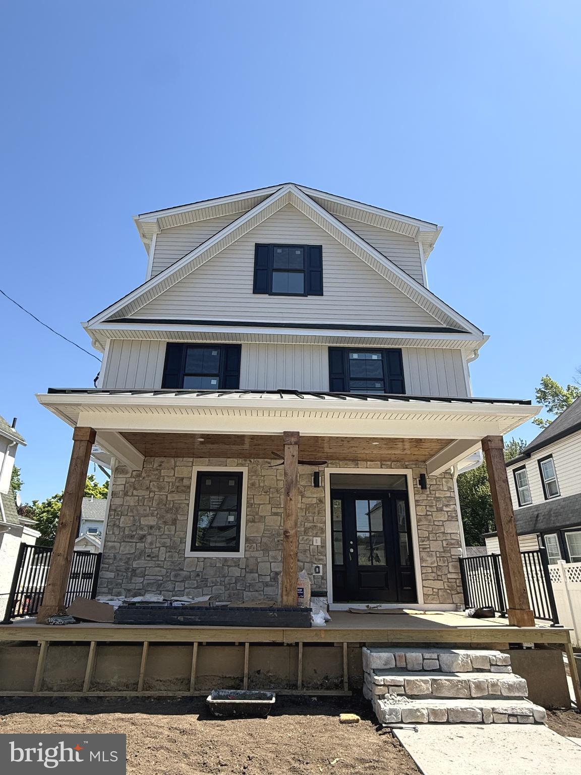25 OAK LANE
