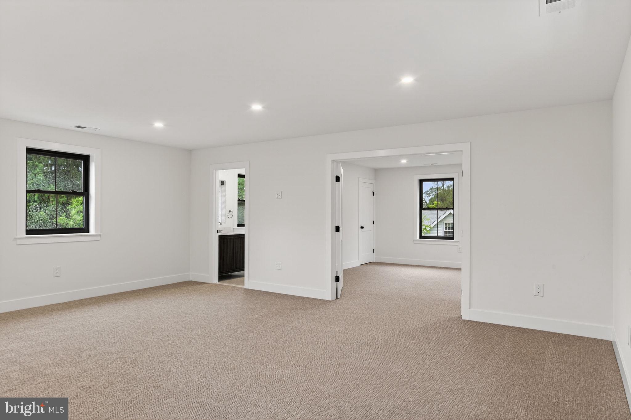 25 OAK LANE