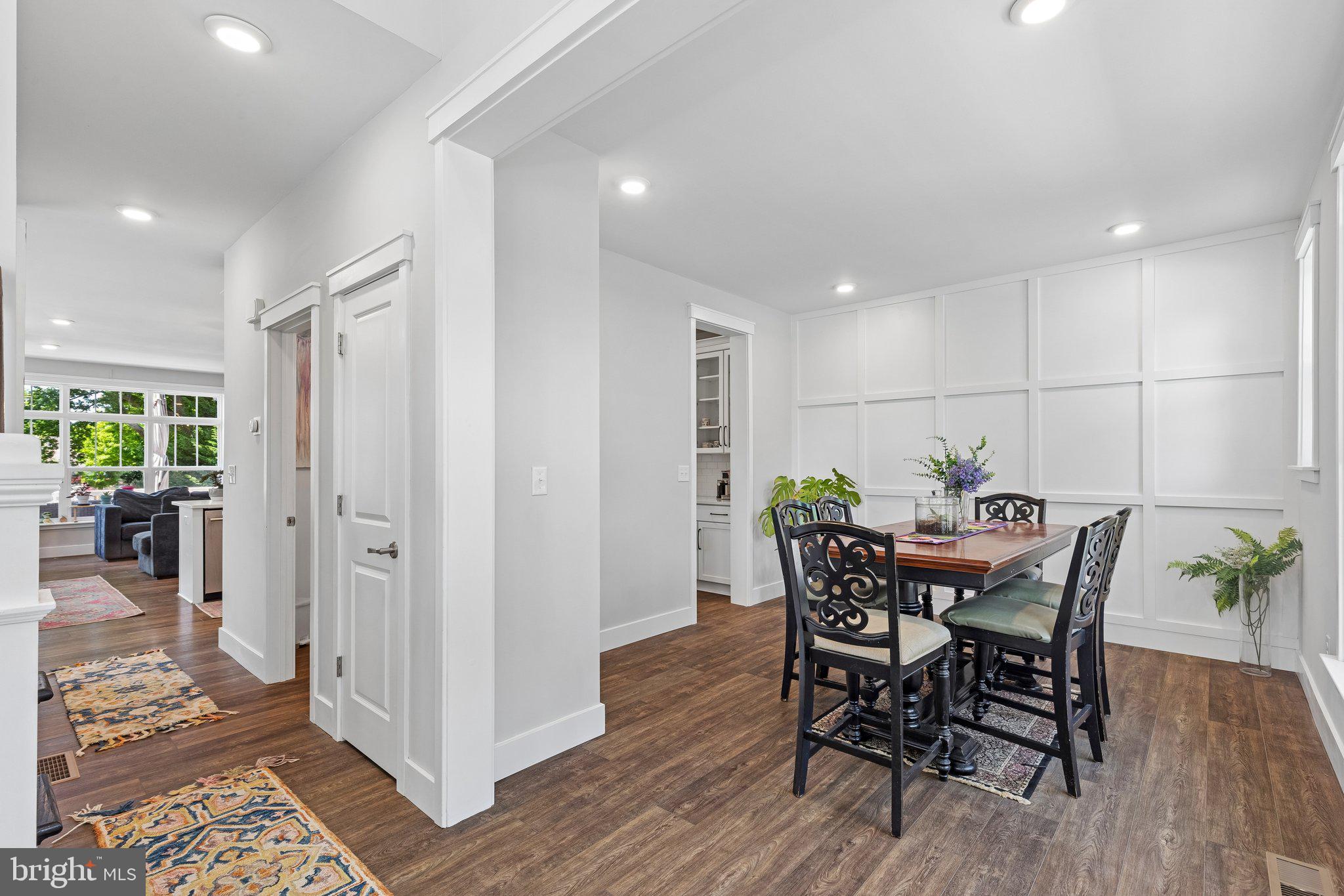122 N PROVIDENCE ROAD
