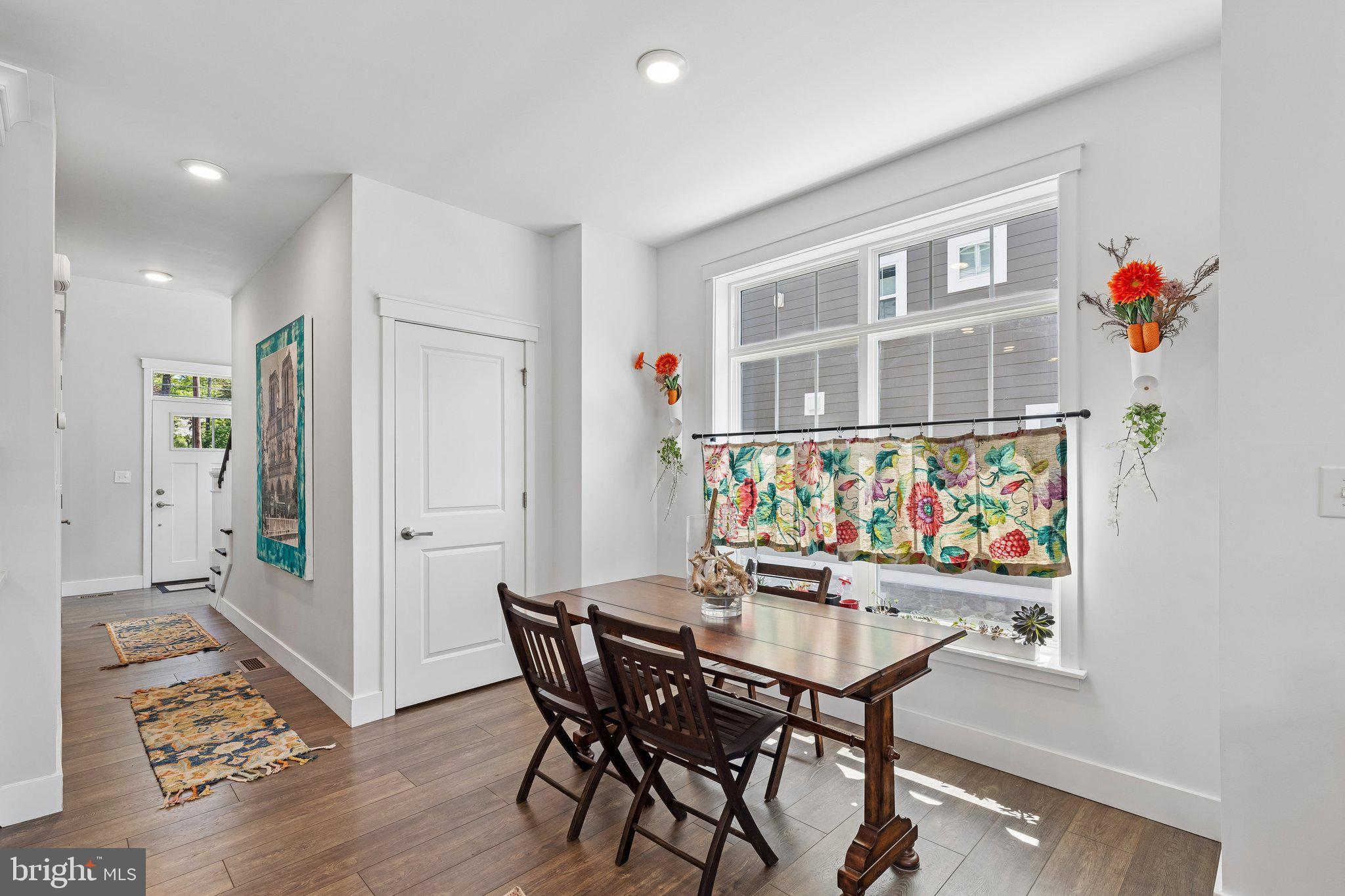 122 N PROVIDENCE ROAD