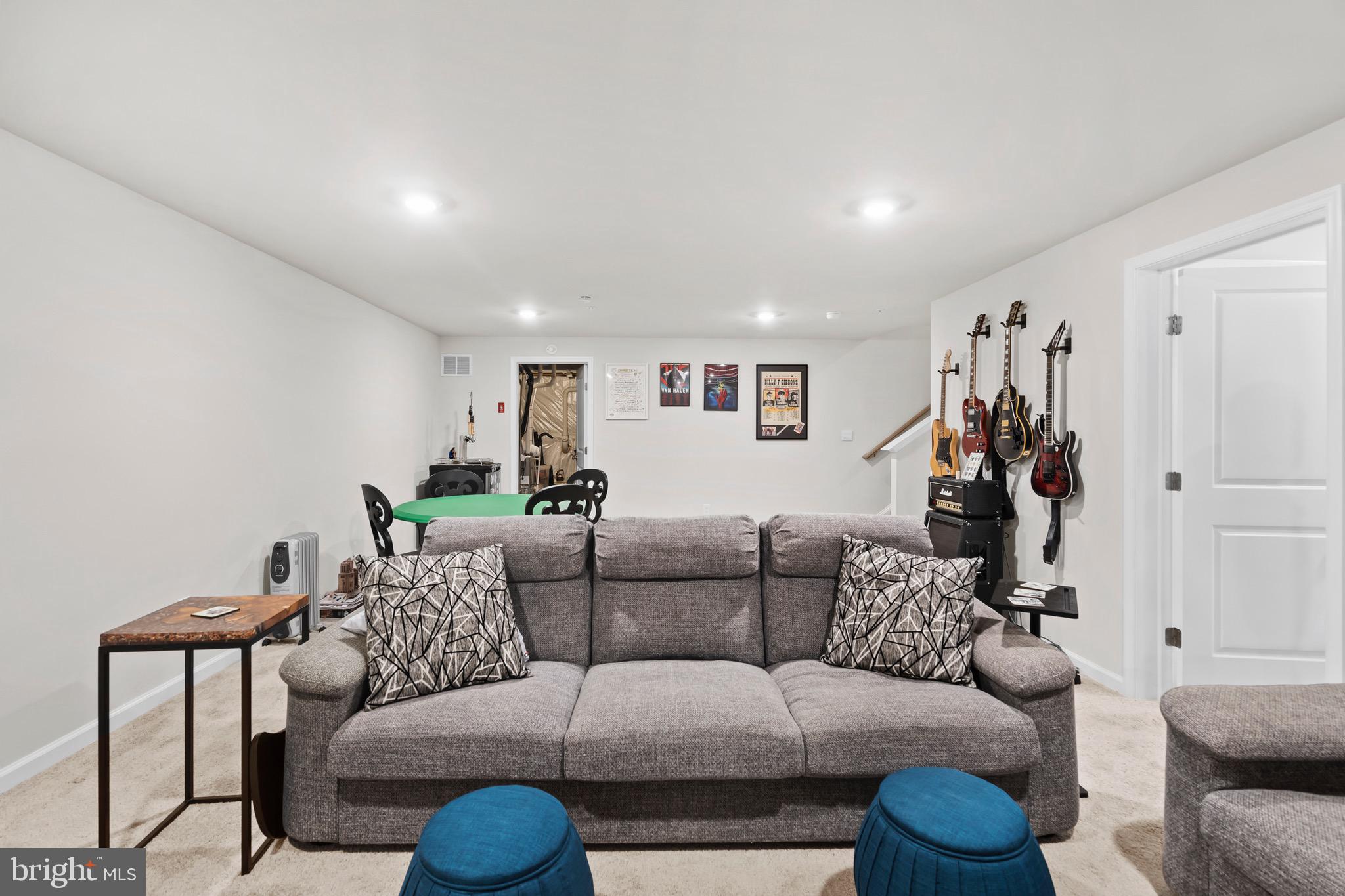 50 ROSE HILL WAY