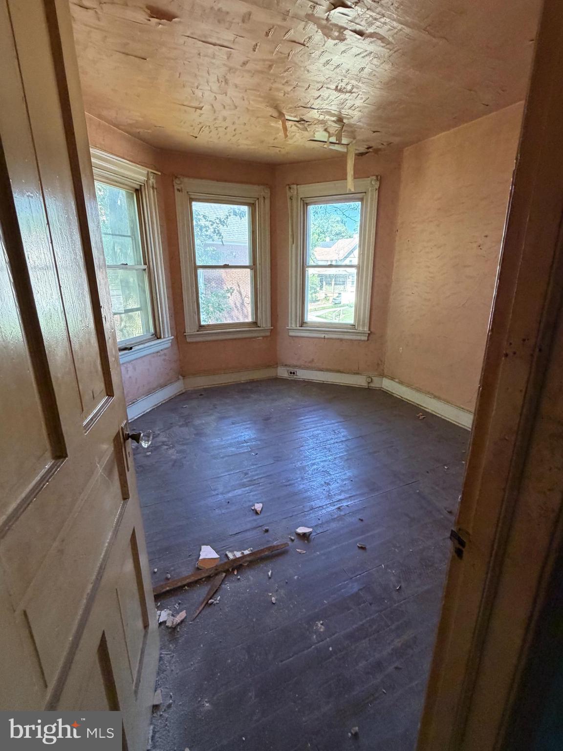 116 BARTRAM AVENUE