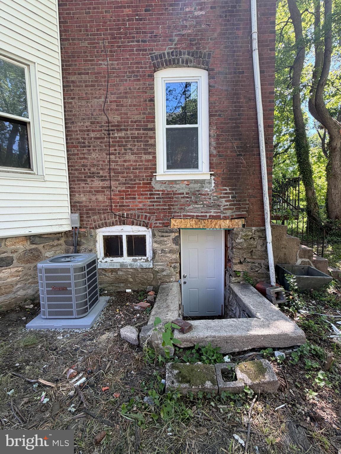 116 BARTRAM AVENUE