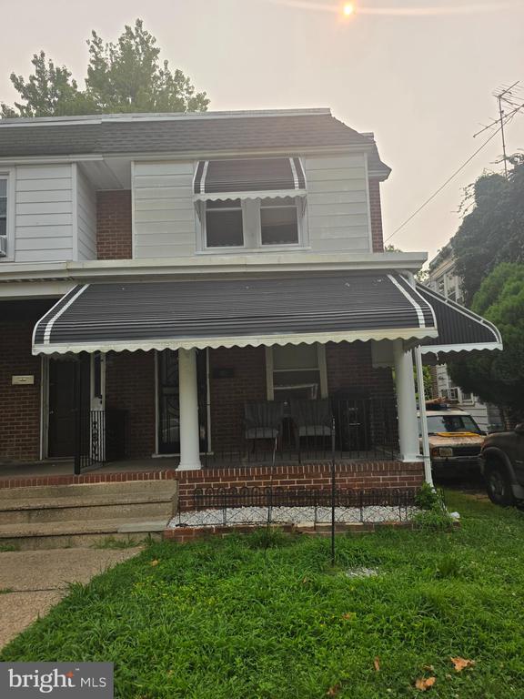 2439 MADISON STREET