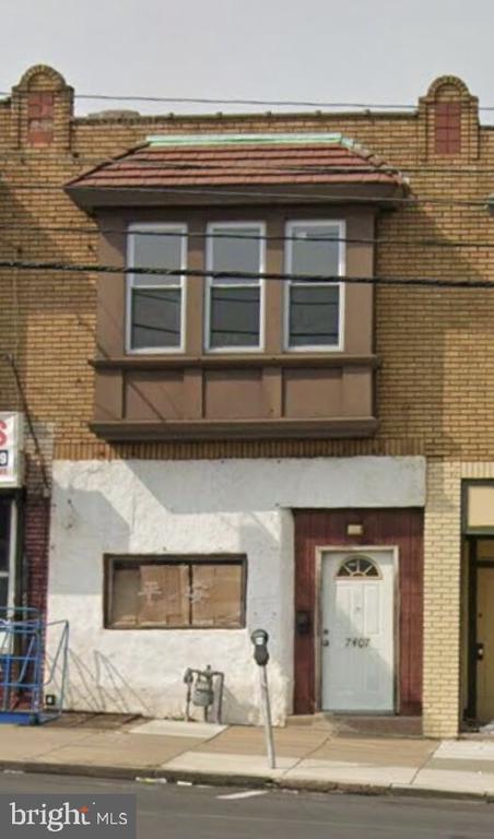 7407 W CHESTER PIKE