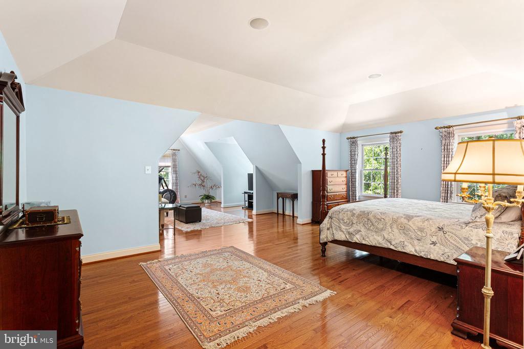 361 MALIN ROAD