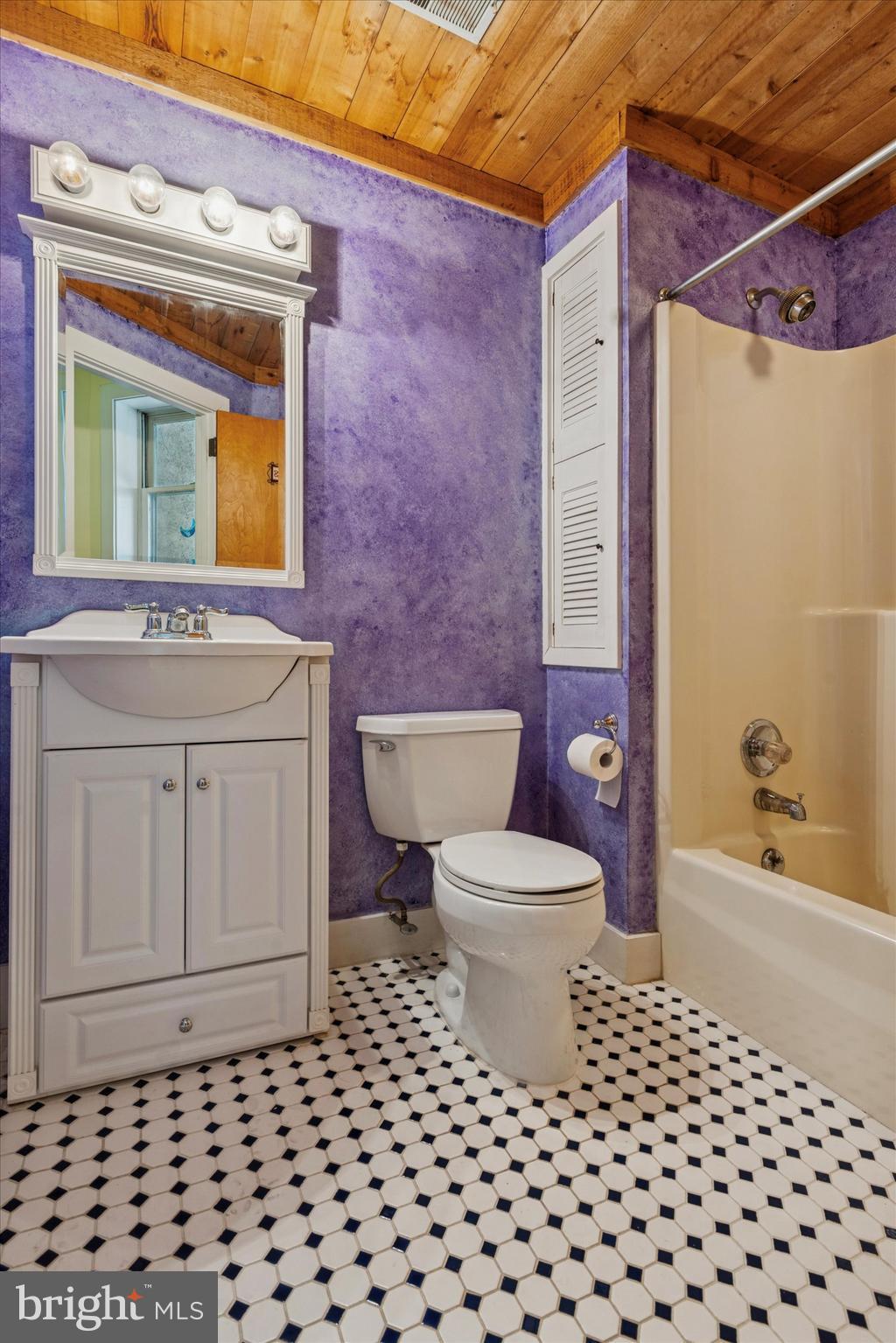 409 LANCASTER AVENUE