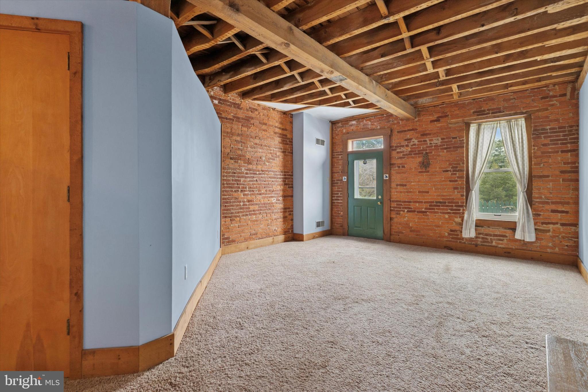 409 LANCASTER AVENUE