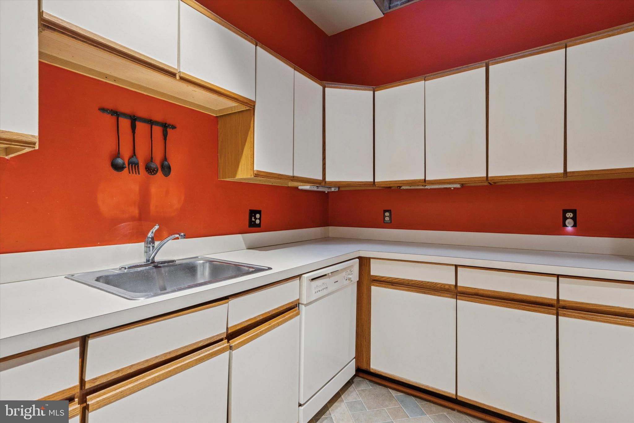 409 LANCASTER AVENUE