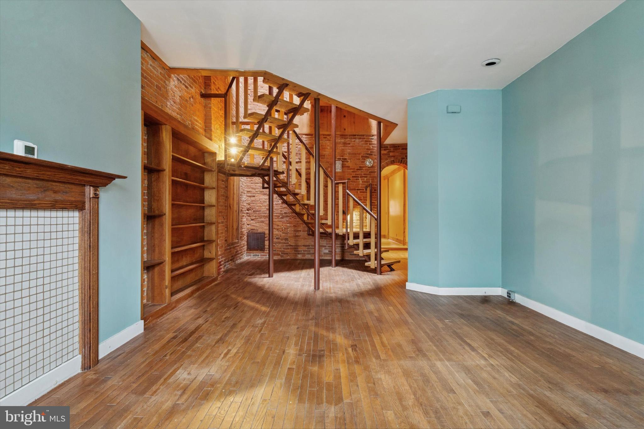 409 LANCASTER AVENUE