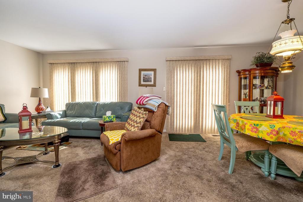 1743 BETZ FARM