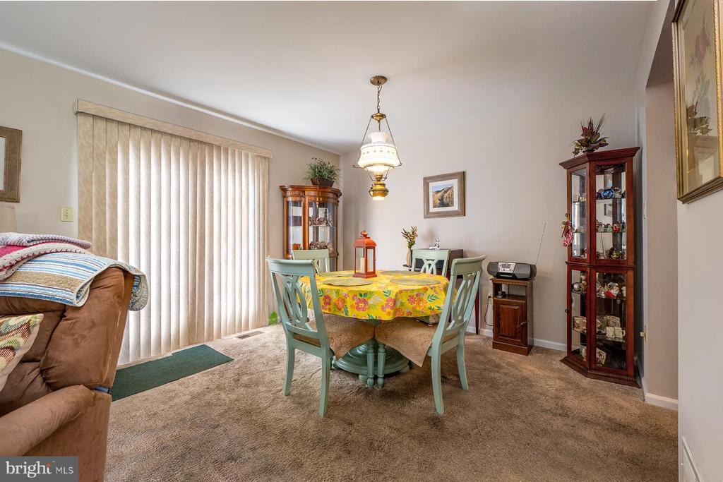 1743 BETZ FARM