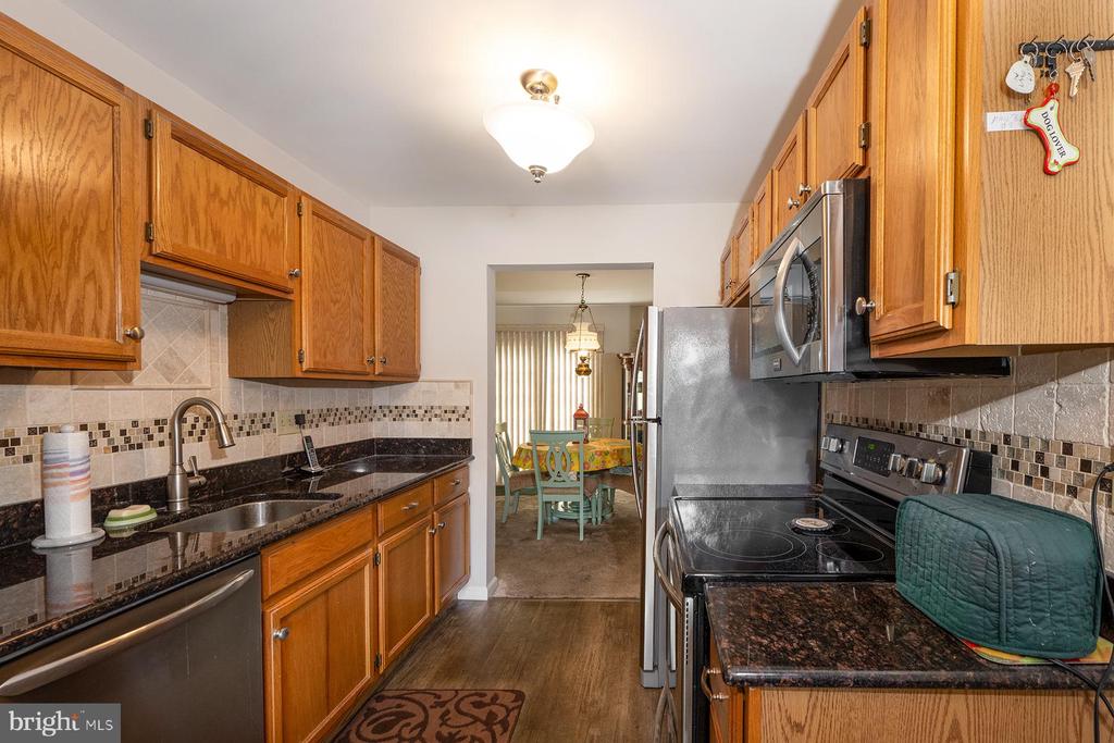 1743 BETZ FARM