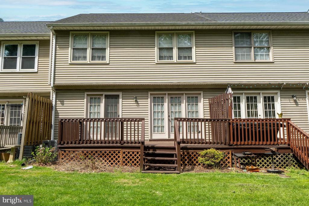 1743 BETZ FARM