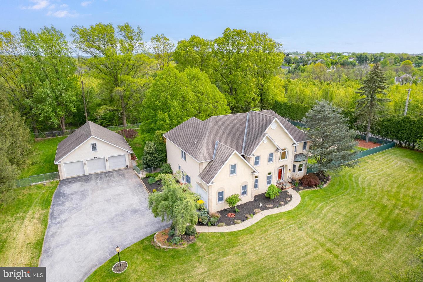 1700 Morgan Ln