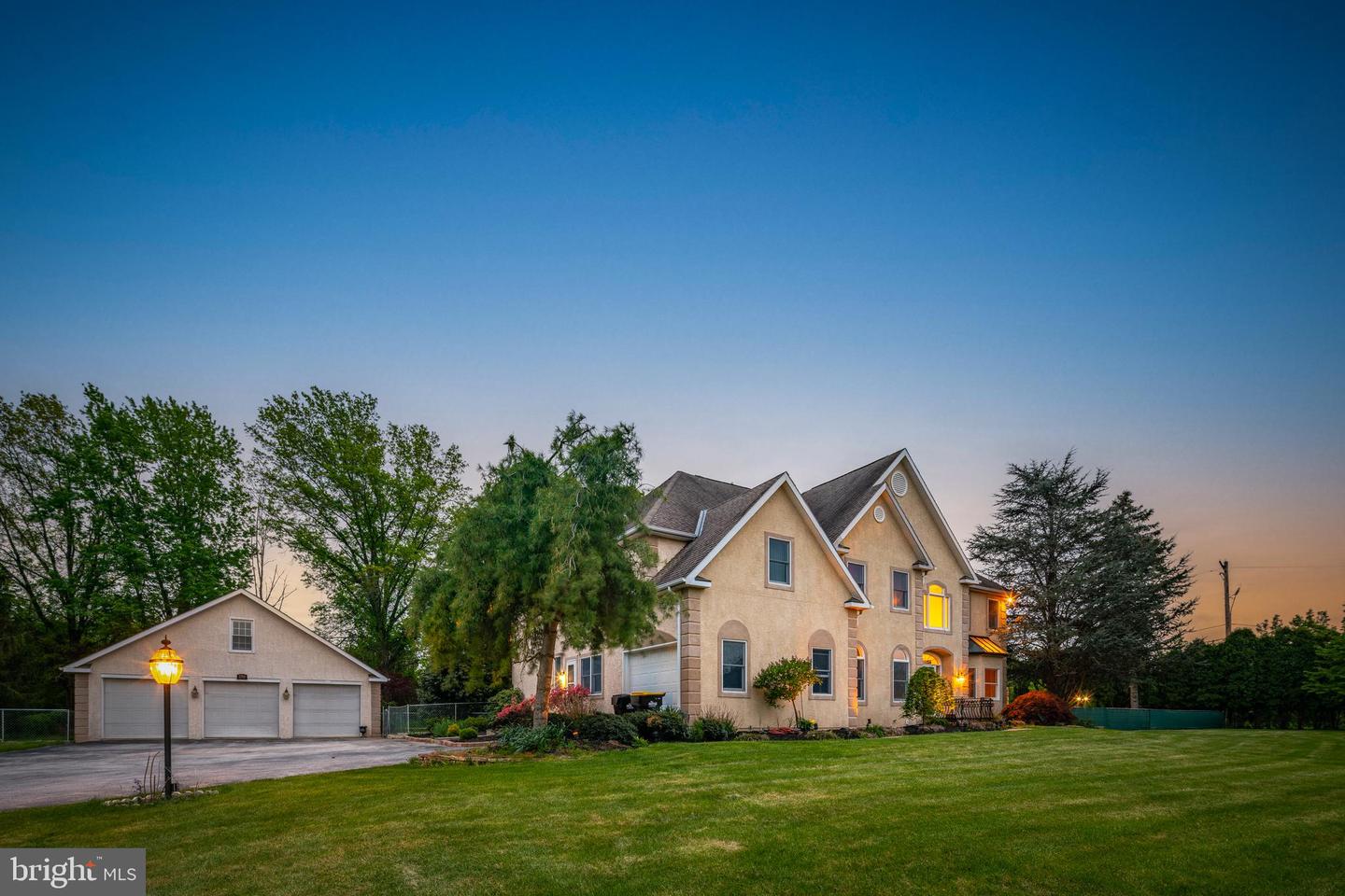 1700 Morgan Ln
